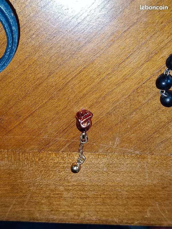 Lot de bijoux fantaisie (image 4)