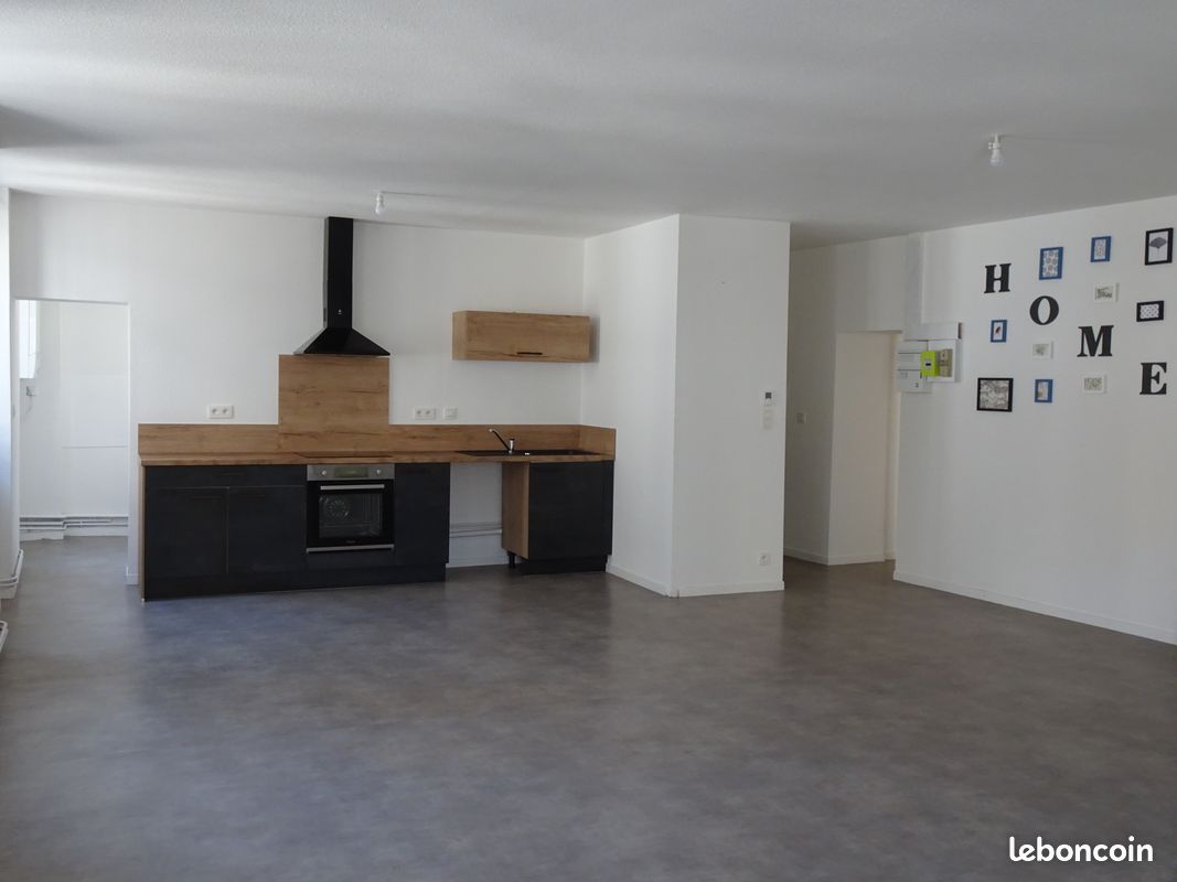 Appartement 3 pièces 78 m² · à Saint-Étienne · 78 m² · 660 €