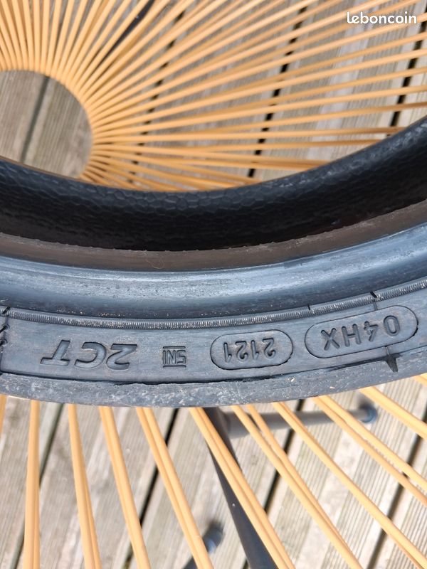 Pneu Michelin 120 70 17 (image 3)