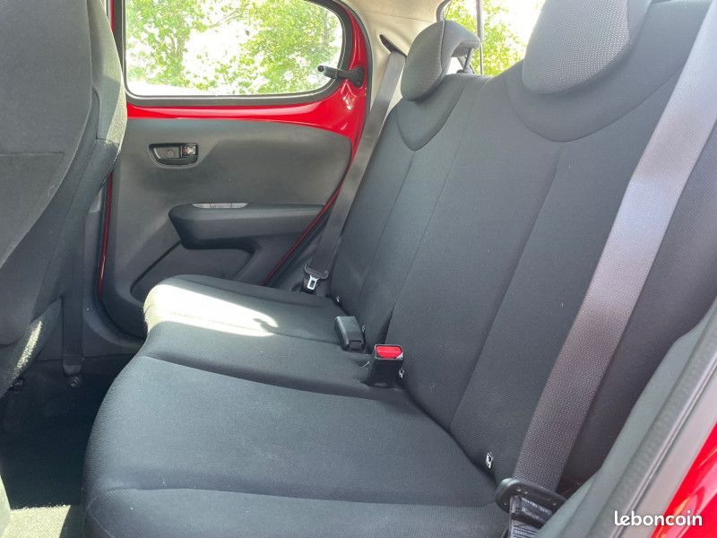 Peugeot 108 VTI 72 LIKE S&S 4CV 5P (image 6)