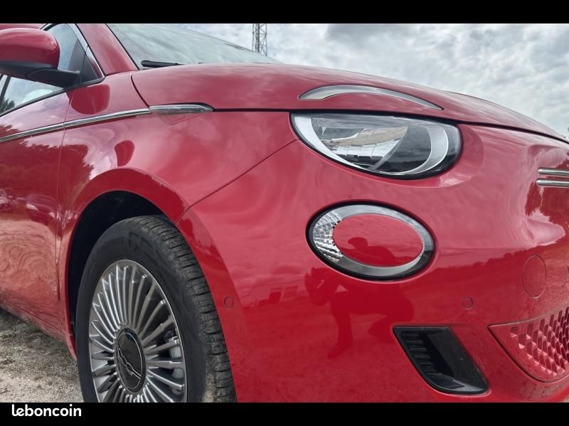 Fiat 500 e 95ch (RED) MY25 (image 19)