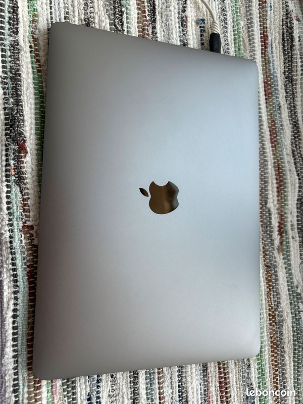 MacBook Pro - 4 ports - 16go RAM - 2,4GHz (image 1)