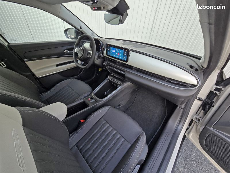 Fiat 600 HYBRID 145CH LA PRIMA EDCT6 (image 23)