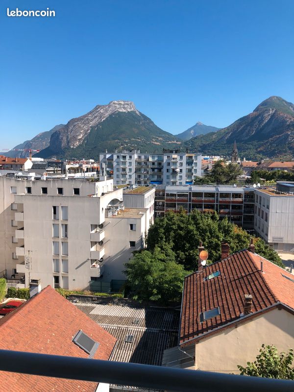 Appartement 1 pièce 25 m² · à Grenoble · 25 m² · 500 €