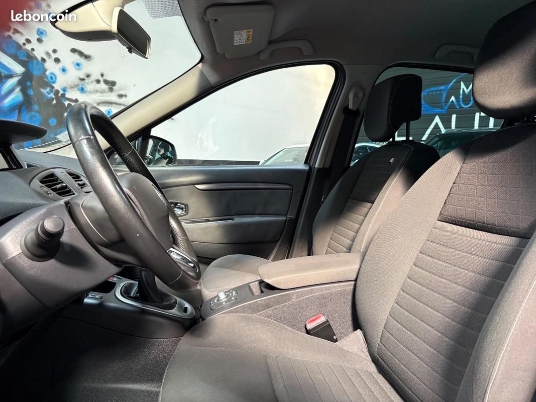 Renault Scenic 1.5 DCI 110CH BVA g (image 10)
