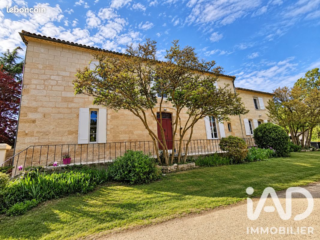 Maison 9 pièces 230 m² · à Gaujac · 230 m² · 199 000 €