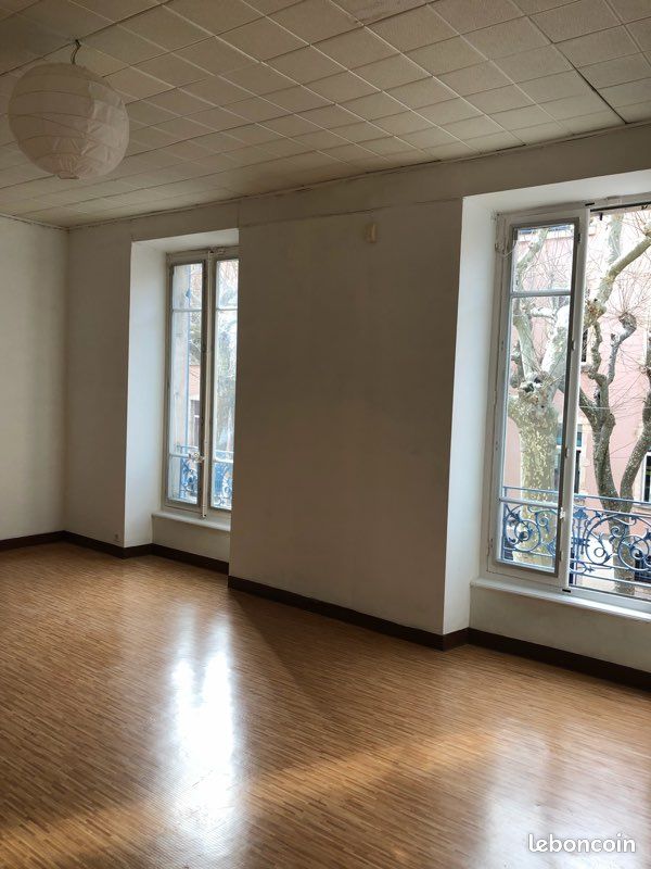 Appartement 2 pièces 58 m² · à Millau · 58 m² · 450 €/mois