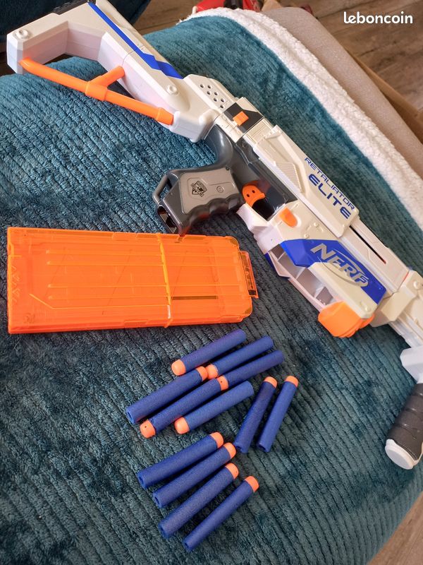 Nerf retaliator elite avec des missiles et ses accessoires pistolet (image 1)