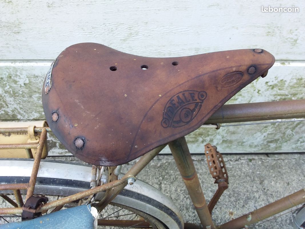 Selle vélo brooks ancienne (Gebraucht) in Chavannes-de-Bogis für CHF 22