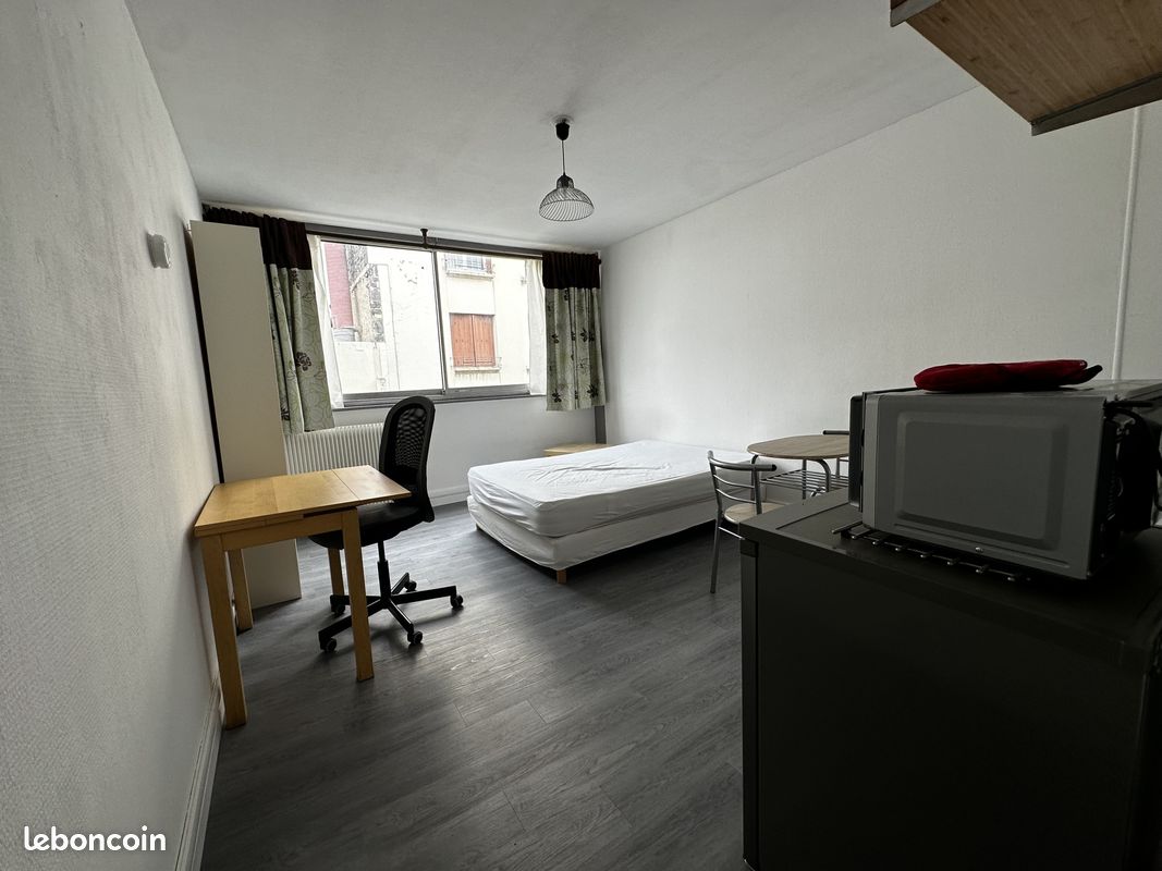 Appartement 1 pièce 25 m² · à Clermont-Ferrand · 25 m² · 450 €/mois