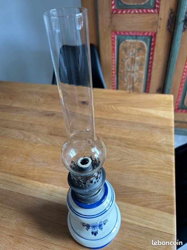 LAMPE À PÉTROLE ancienne, Blue Delft, Porcelaine. EUR 22,50 - FR