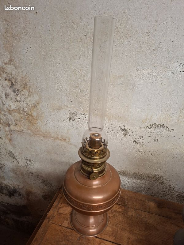 Lampe à pétrole (image 1)