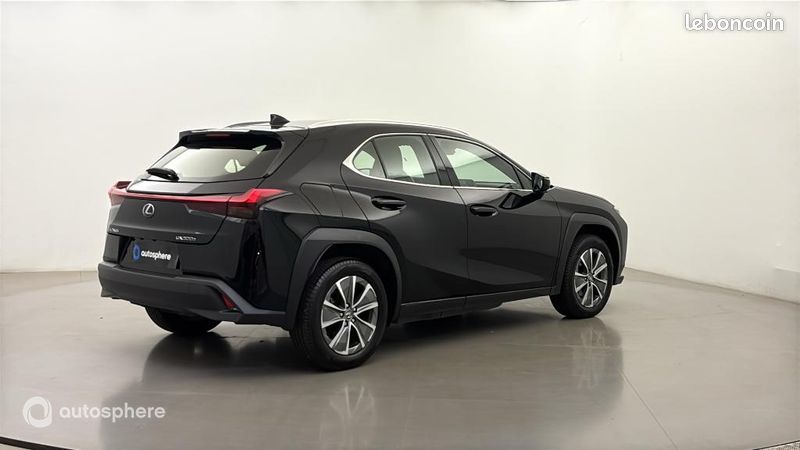 Lexus Ux 300e Pack (image 5)
