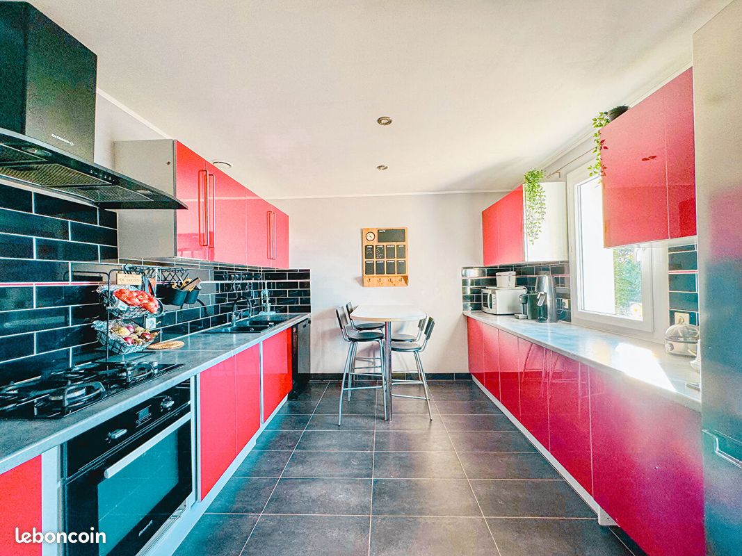 Maison 5 pièces 104 m² - Merpins 16100 (image principale 5)