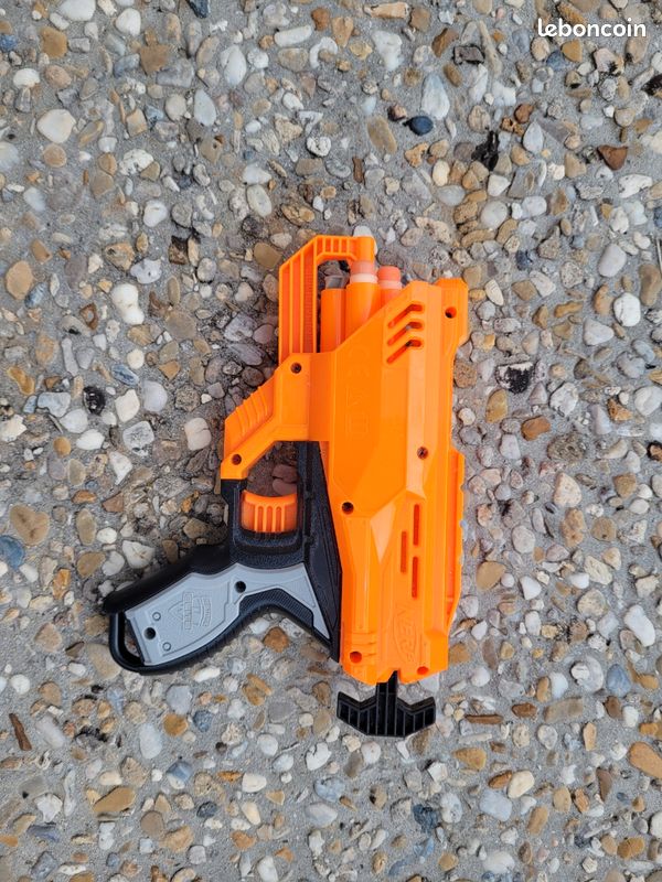 Pistolet Nerf Accustrike Quadrant (image 2)