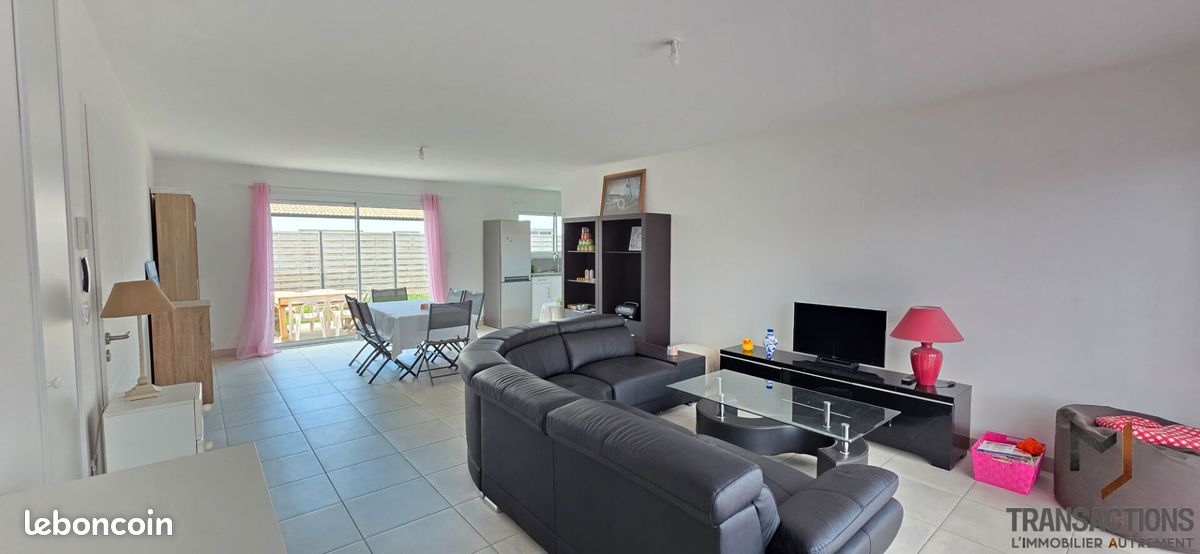 Maison 4 pièces 94 m² · à Saint-Hilaire-de-Chaléons · 94 m² · 288 500 €