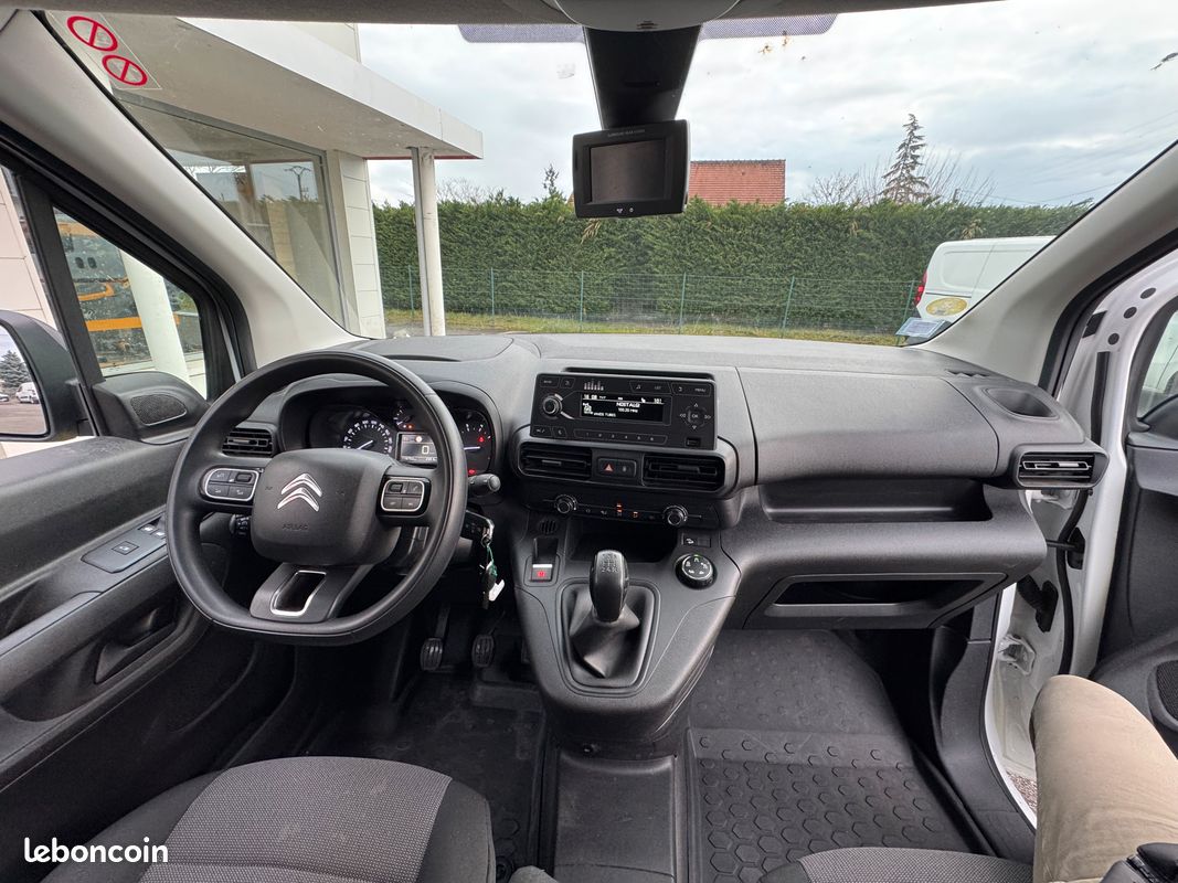 BERLINGO 1.5 hdi 100 cv + GRIP CONTROL (image 6)