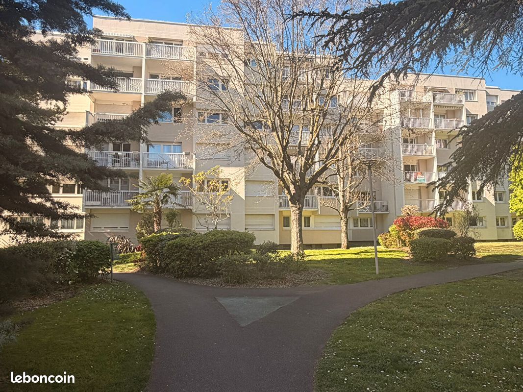 Appartement 2 pièces 45 m² · à Chatou · 45 m² · 1 198 €/mois