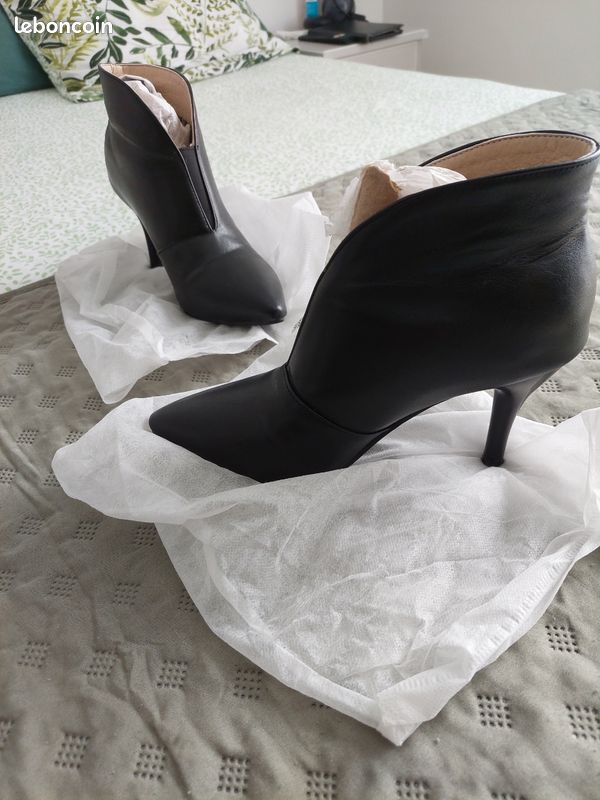 Boots femme marque Jingpin (image 2)