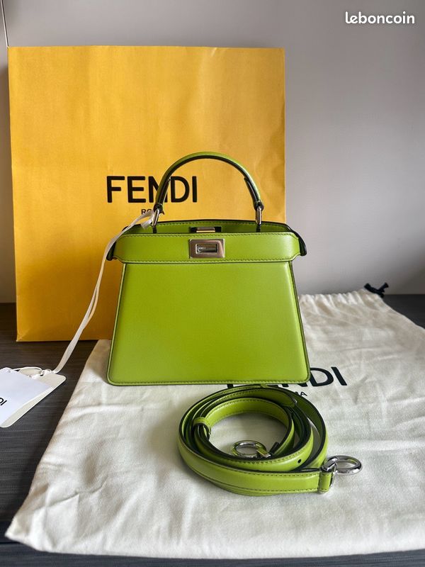 Sac à bandoulière pour femme Fendi Accessoires Bagagerie - Main Image
