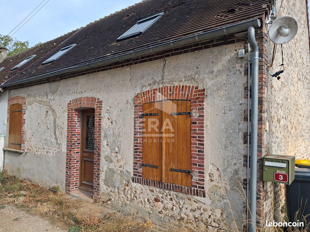 Maison 3 pièces 47 m² · à Saint-Éliph · 47 m² · 40 000 €