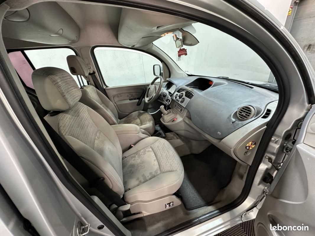 Renault Kangoo 1.6 16V 105 Privilège (image 14)