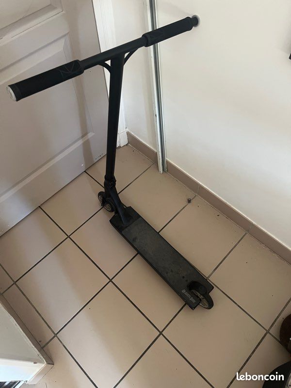 Trottinette (image 1)