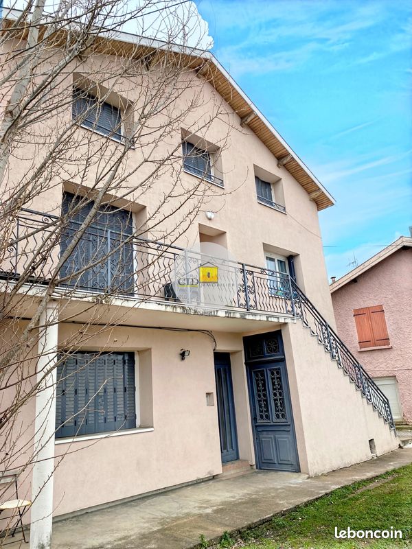Appartement 1 pièce 20 m² · à Saint-Priest · 20 m² · 565 €/mois