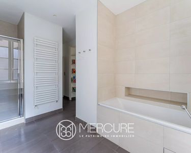 Appartement 1 080 000 € - 196 m²