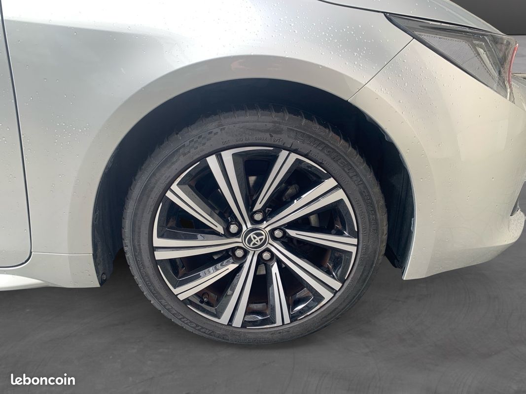 TOYOTA COROLLA XII (2) 1.8 HYBRIDE 122H ACTIVE 98Ch Garantie 12 mois (image 16)