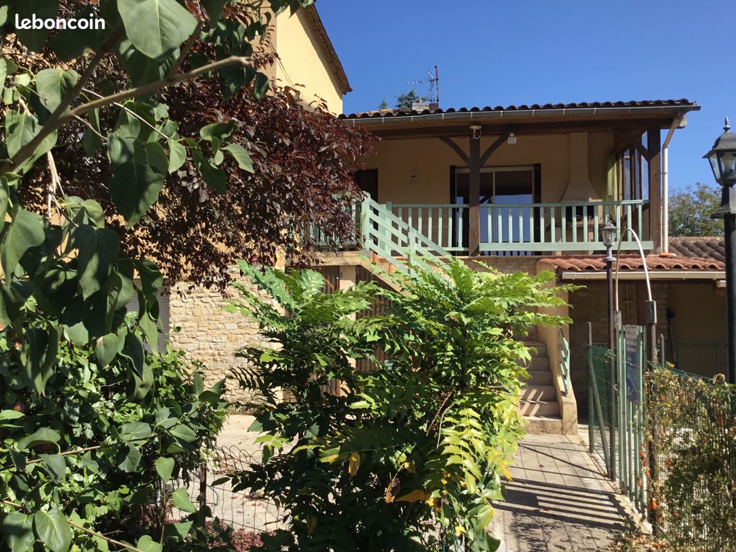 Maison 13 pièces 245 m² · à Saint-Cyprien · 245 m² · 275 000 €