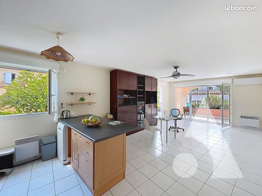 Appartement 3 pièces 64 m² · à Saint-Cyr-sur-Mer · 64 m² · 345 000 €