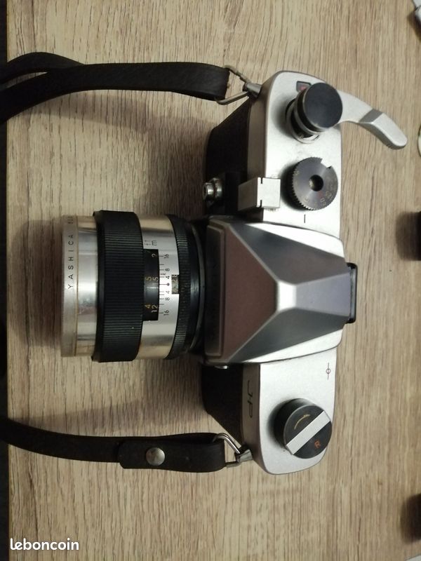 Appareil Photo Argentique Yashica-D TLR – Bi-objectif, Japon, 1970 (occasion)