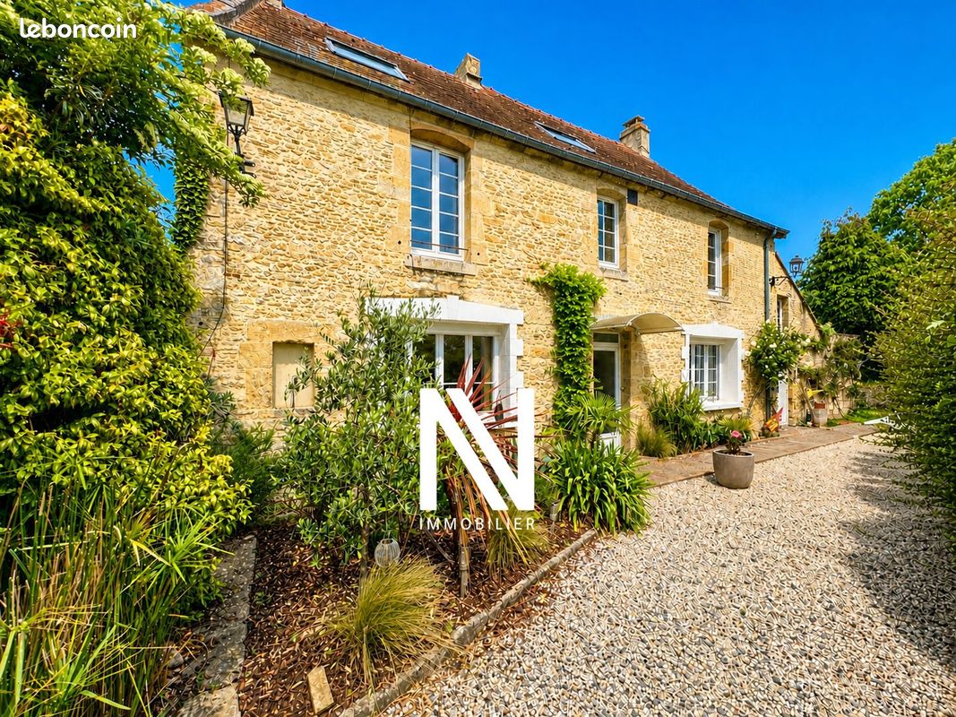 Maison 7 pièces 140 m² · à Douvres-la-Délivrande · 140 m² · 499 000 €