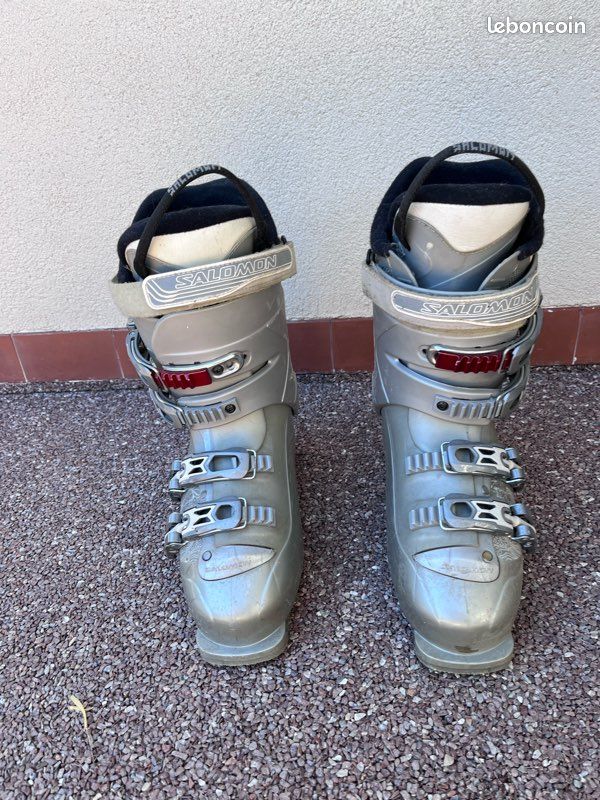 Ski avec fixation Chaussures et battons (image 2)