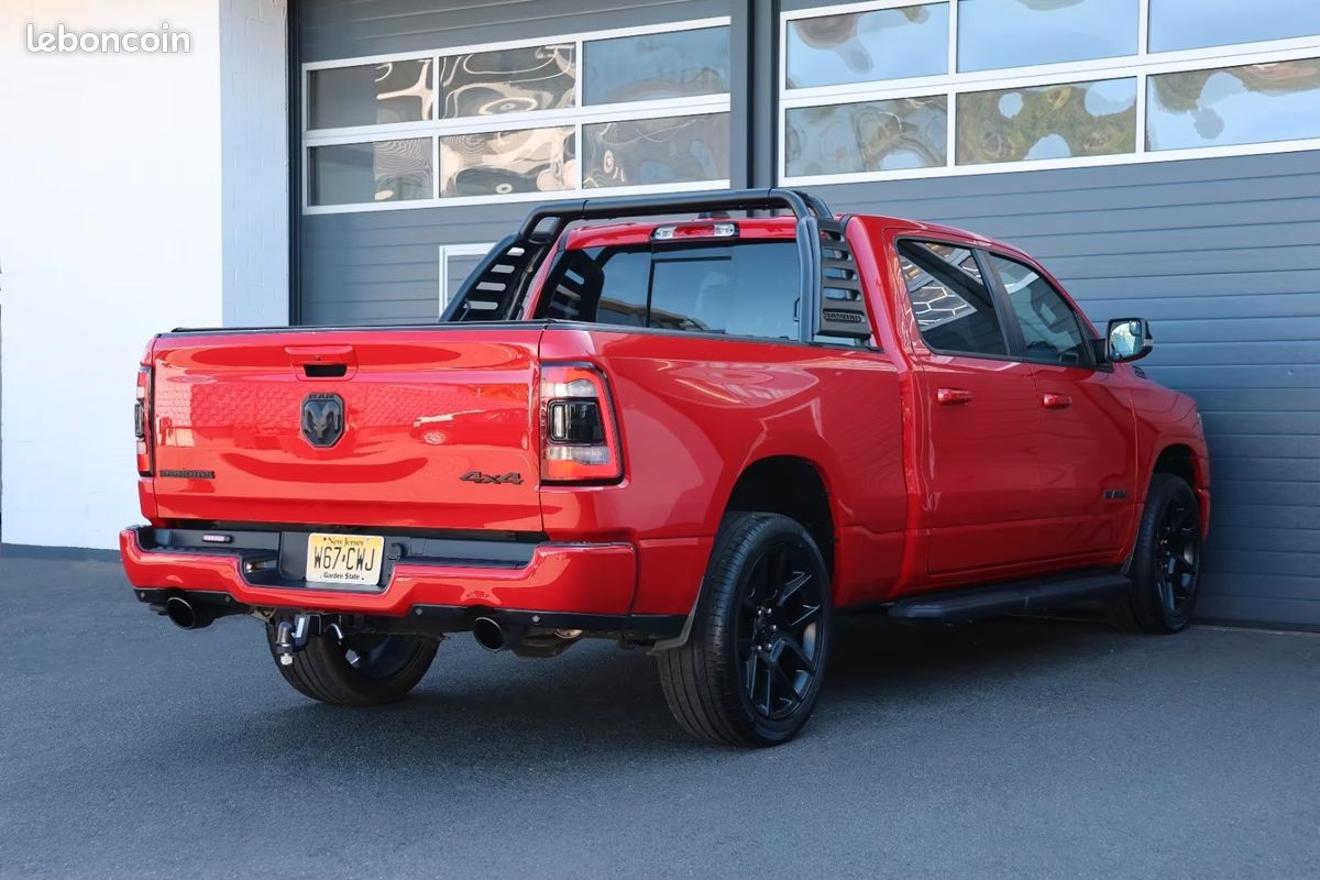 Dodge RAM 1500 Big Horn 5.7 V8 HEMI eTorque 396 ch – BVA – 4x4 – CarPlay – Caméras – R22 (image 36)