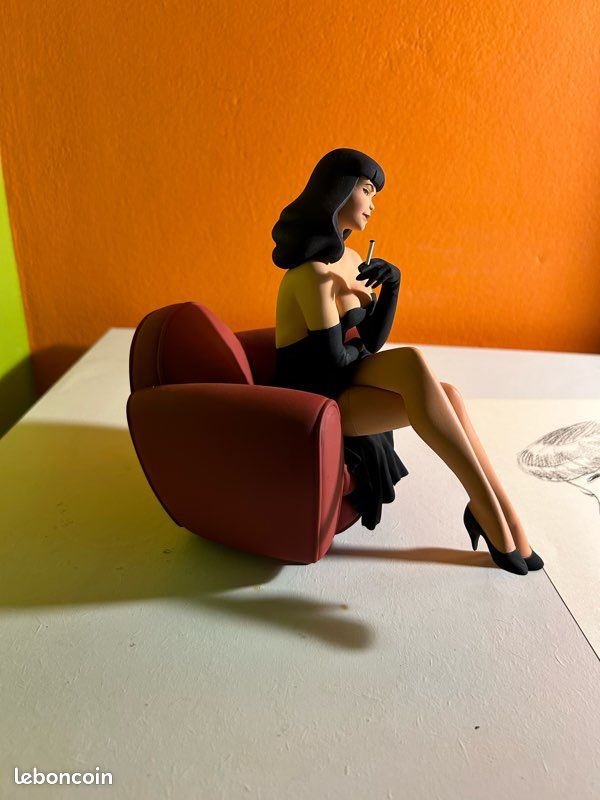 Figurine pin-up : figurine collector et super-héros | La
