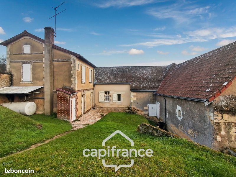 Maison 8 pièces 208 m² · à Loir en Vallée · 208 m² · 150 000 €