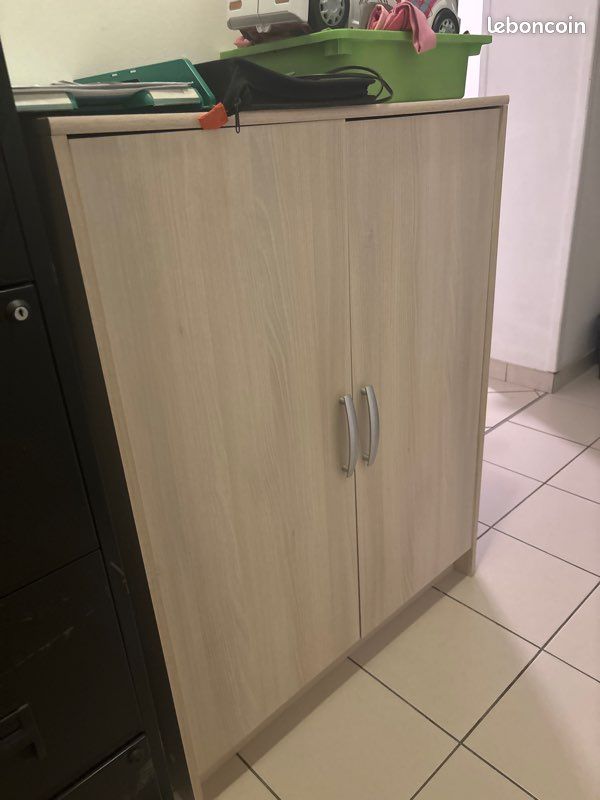 Commode (image 1)