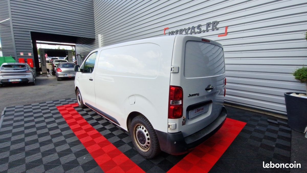 Citroën Jumpy FOURGON m bluehdi 120 ss bvm6 driver (image 7)
