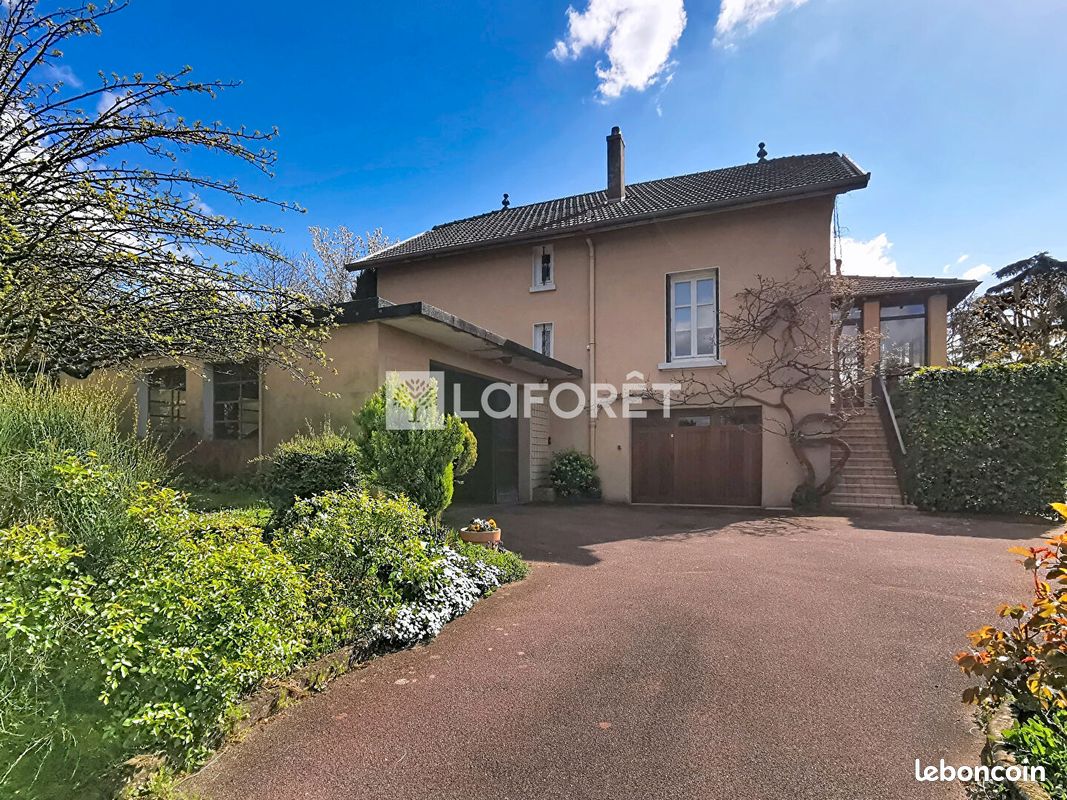 Maison 7 pièces 137 m² · à Neuville-sur-Saône · 137 m² · 579 000 €