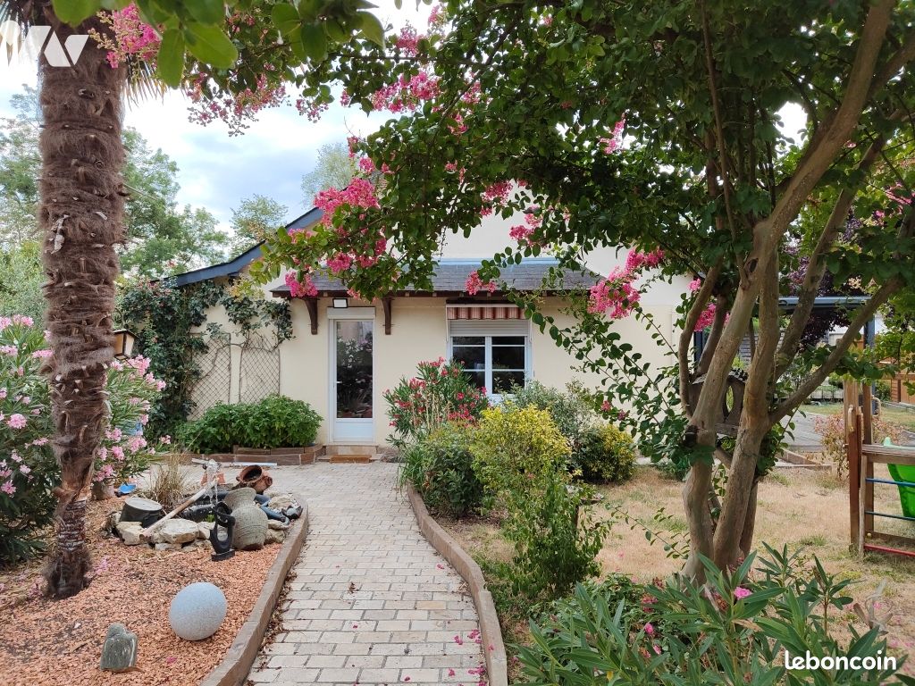 Maison 6 pièces 106 m² · à La Croix-en-Touraine · 106 m² · 265 000 €