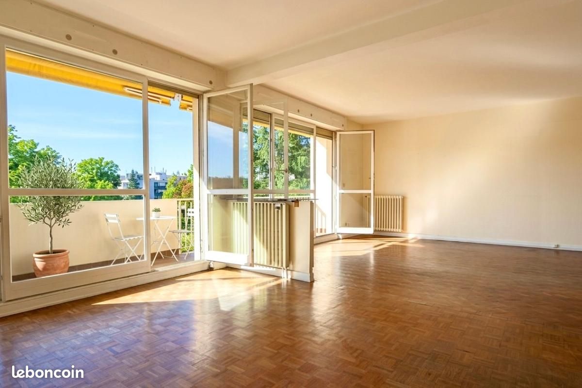Appartement 4 pièces 94 m² · à Sainte-Foy-lès-Lyon · 94 m² · 215 000 €