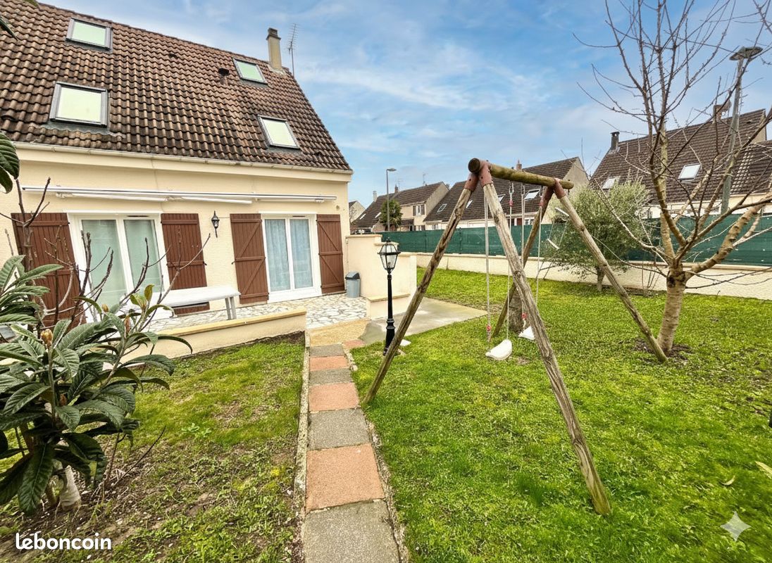 Maison 6 pièces 96 m² · à Tremblay-en-France · 96 m² · 327 000 €