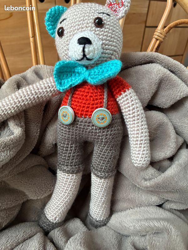OURS EN PELUCHE fait main au crochet, ours tout doux tricoté en pull