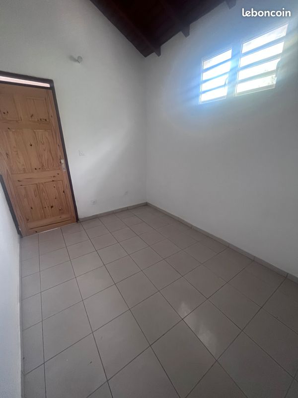 Appartement 2 pièces 30 m² · à Le Moule · 30 m² · 700 €/mois