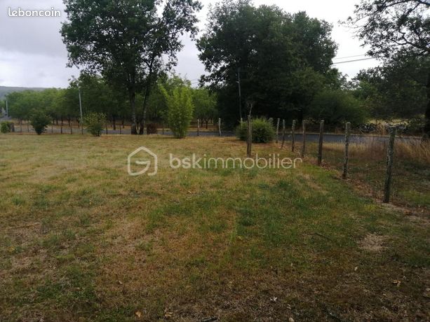 Terrain 1 500 m² Azerat
