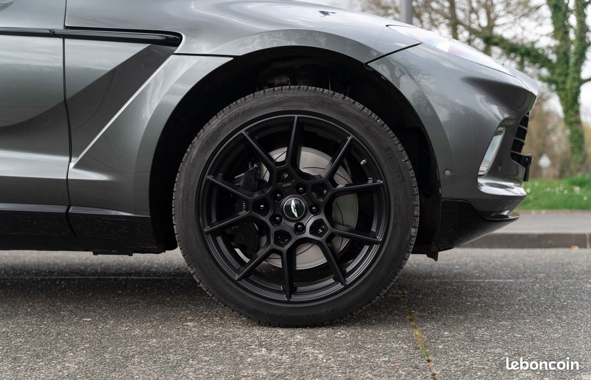 Aston Martin DBX 4.0 - Très belle configuration - Full entretien (image 6)