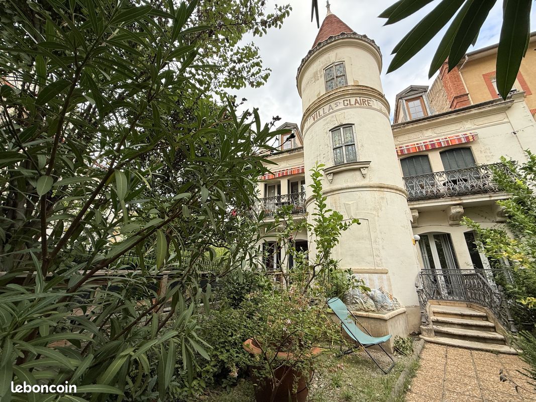 Immeuble 12 pièces 332 m² · à Amélie-les-Bains-Palalda · 332 m² · 425 000 €
