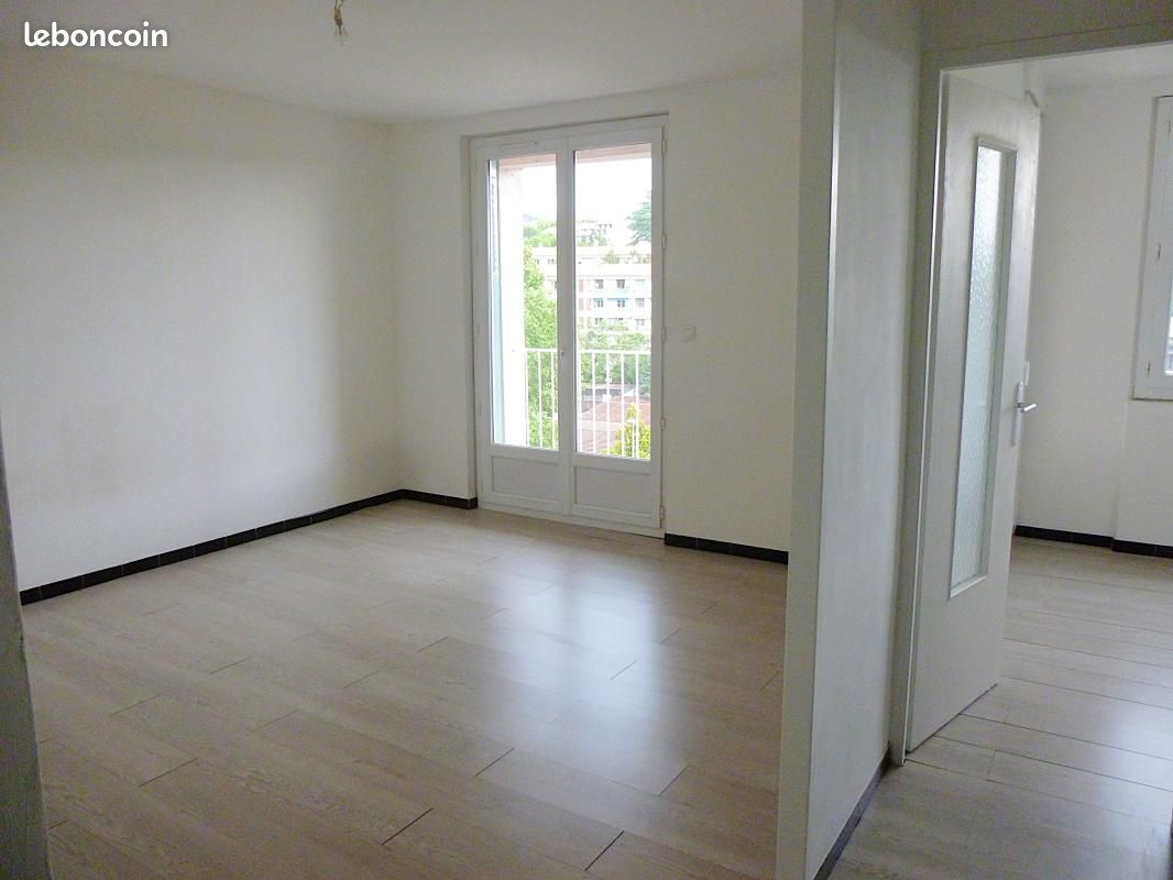 Appartement 3 pièces 54 m² · à Manosque · 54 m² · 555 €